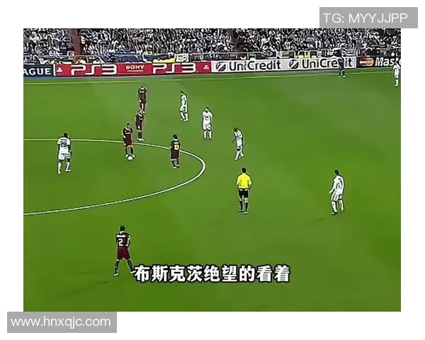 哪个足球巨星在比赛中一脚踢爆足球引发全场轰动揭秘