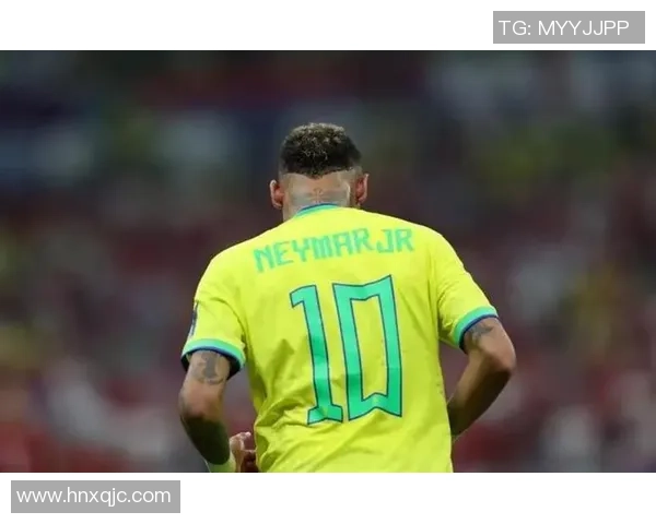 足球巨星泪洒赛场背后：那些让人动容的瞬间与无声的坚持